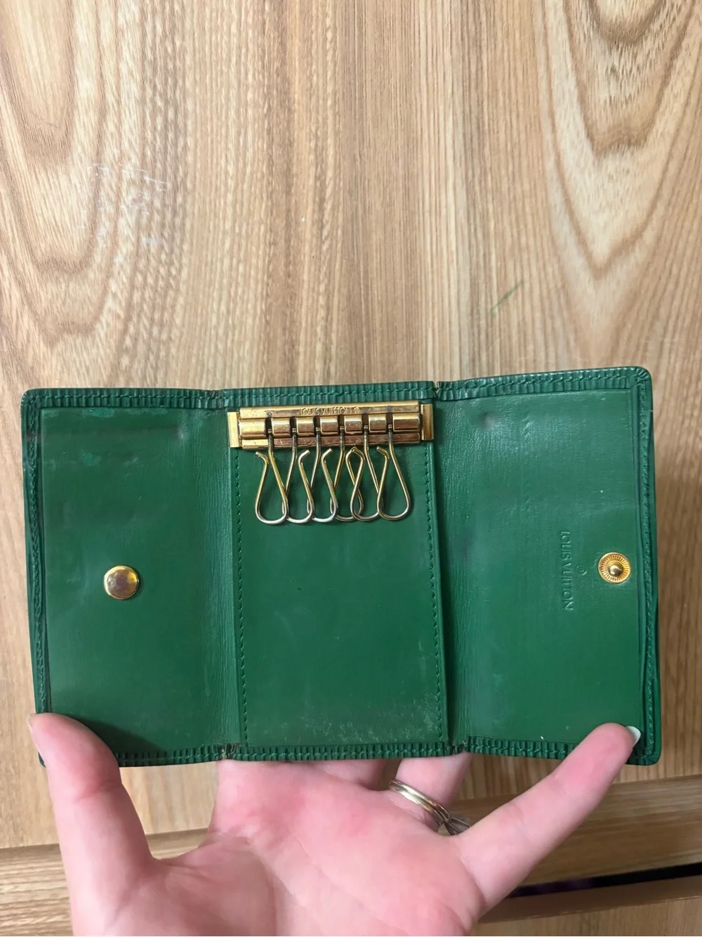 Auth Louis Vuitton Epi Leather Key case Green